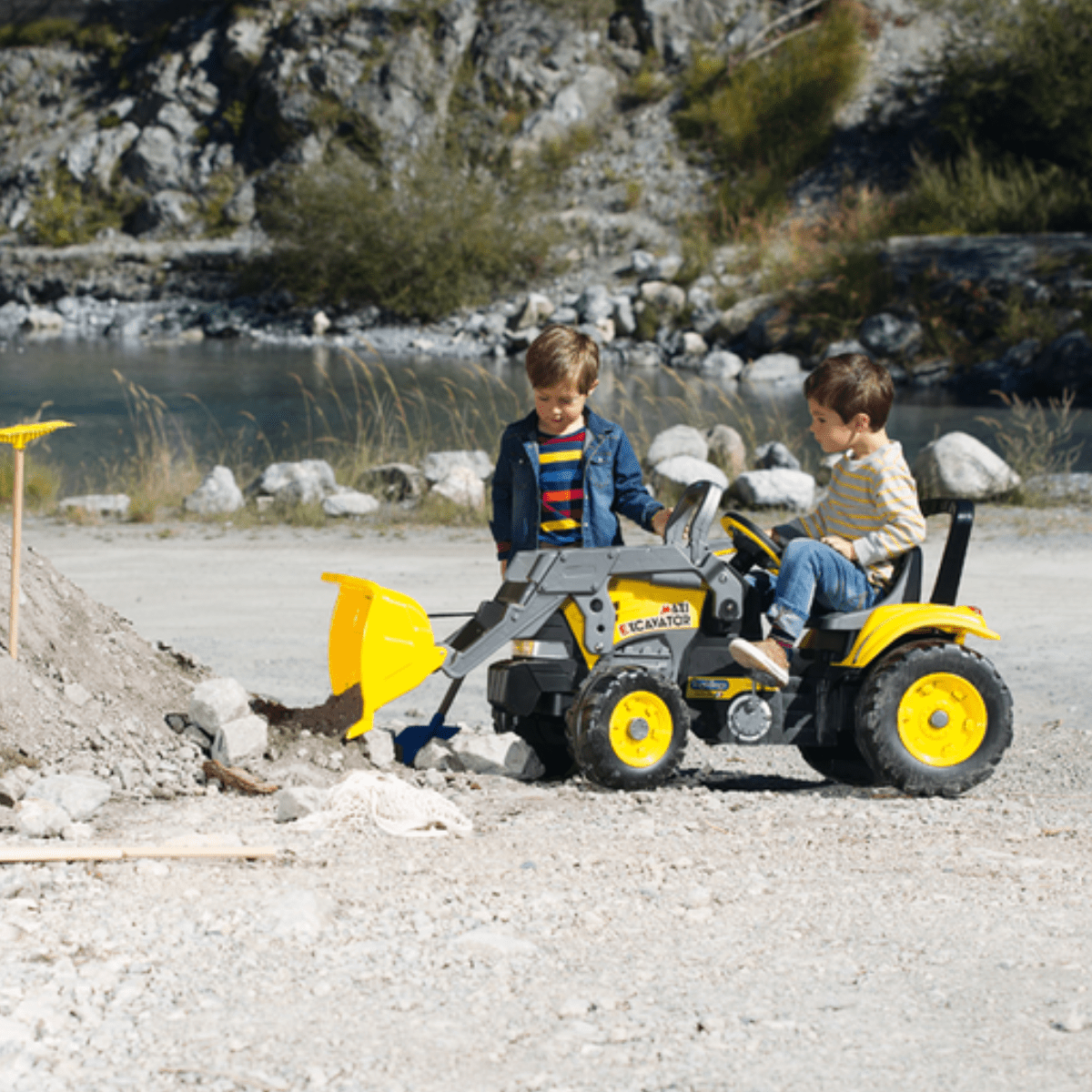 Peg Perego Maxi Excavator Pedal Ride On Tractor