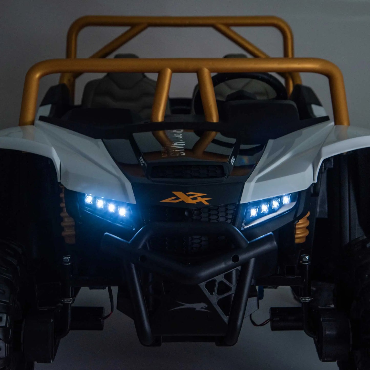 Arctic Cat XL 24V 4WD Kids Ride-On UTV with R/C Parental Remote | White